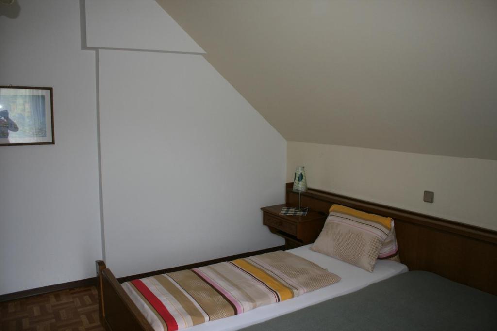 Gasthaus - Gaestehaus Schusterbauer Rein Bilik gambar