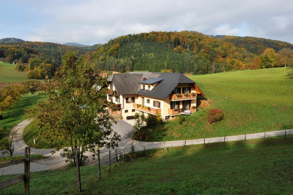 Gasthaus - Gaestehaus Schusterbauer Rein Luaran gambar