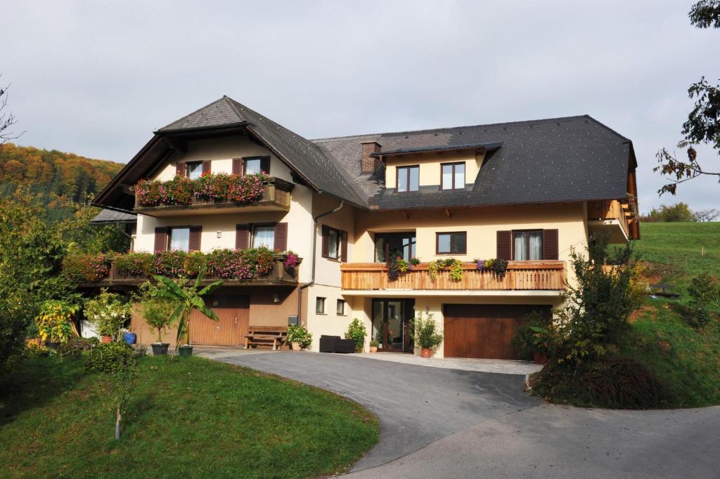 Gasthaus - Gaestehaus Schusterbauer Rein Luaran gambar